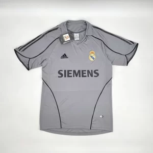 Real Madrid 2005-06 Third Retro Jersey