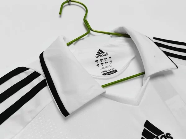Real Madrid 2008-09 Home Retro Jersey - Image 4
