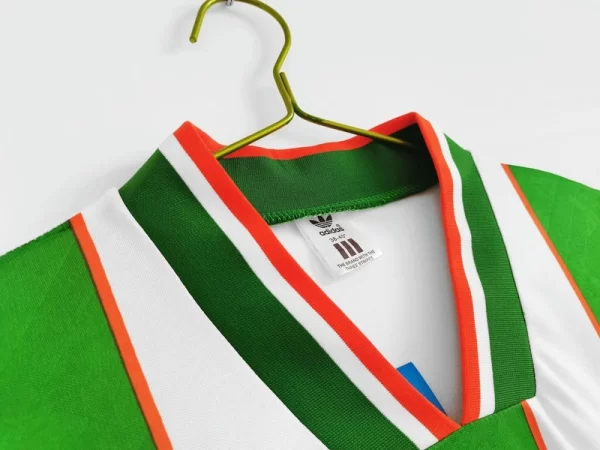 Ireland 1994-95 Away Retro Jersey - Image 4