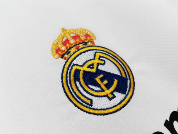 Real Madrid 2008-09 Home Retro Jersey - Image 5