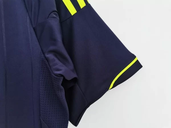 Real Madrid 2012-13 Away Retro Jersey - Image 5