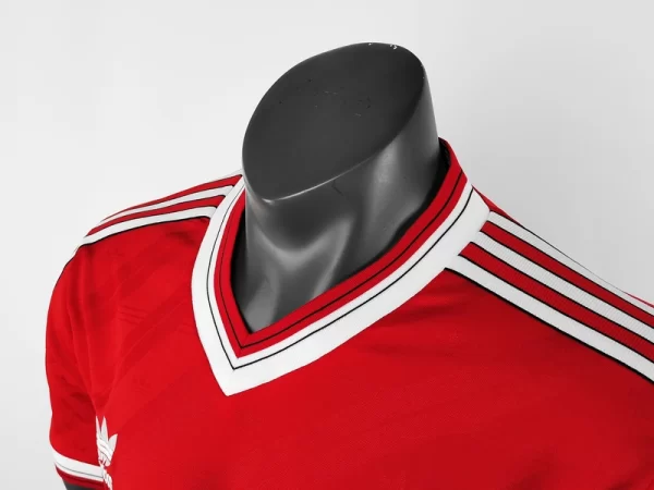 Manchester United 1986-87 Home Retro Jersey - Image 6