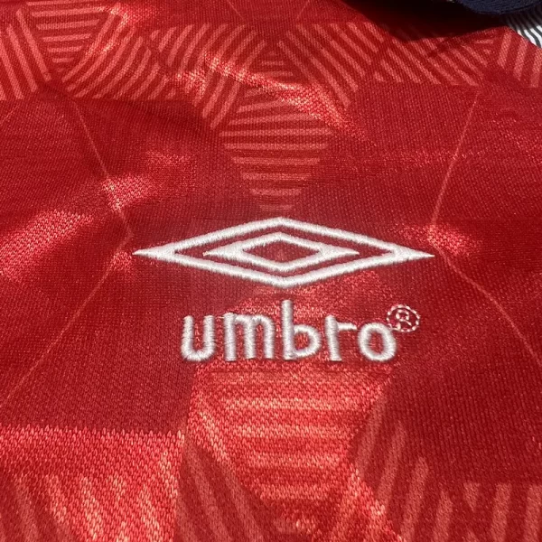 England 1990-91 Red Retro Jersey - Image 6