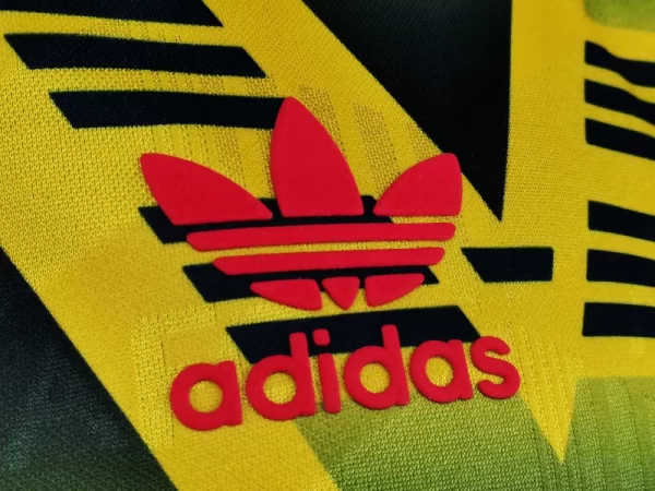 Arsenal 1991-93 Away Retro Jersey - Image 9