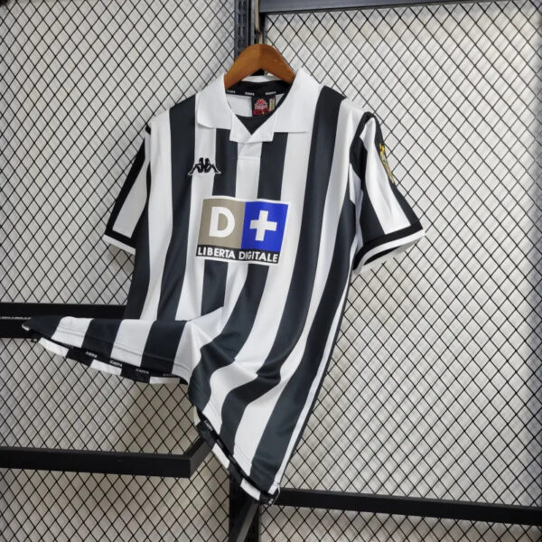 Juventus 1998-99 Home Retro Jersey