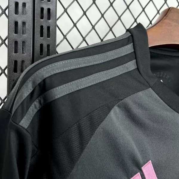 Inter Miami 2025-26 Away Jersey Fan Version - Image 3