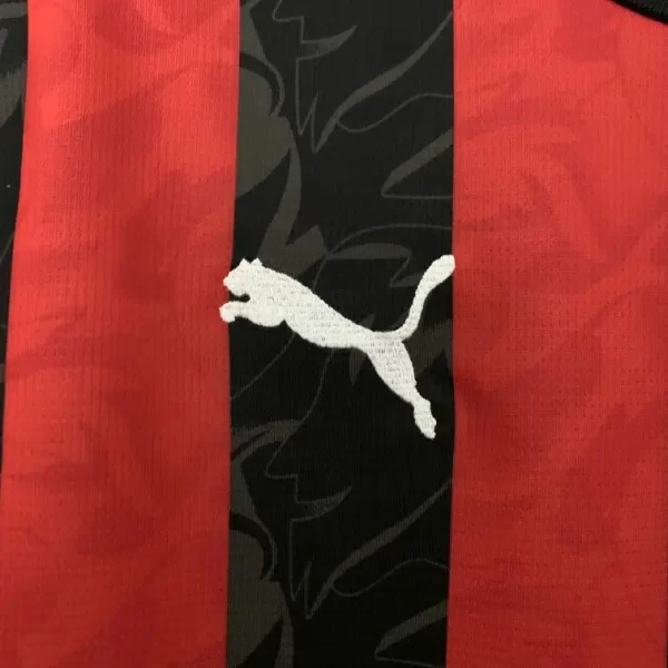 AC Milan 2025-26 Home Jersey Fan Version - Image 3