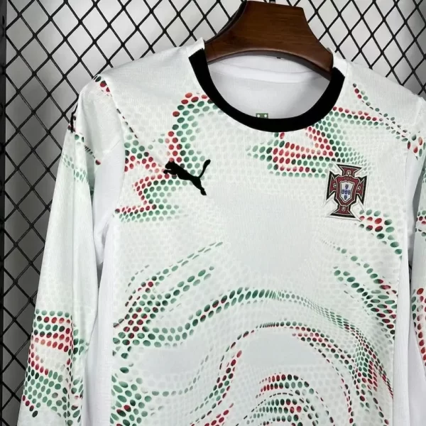 Portugal 2025-26 Away Long Sleeves Kids Kit - Image 3