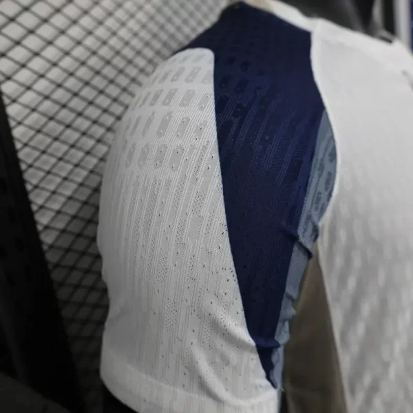 Tottenham Hotspur 2025-26 Home Jersey Player Version 2 - Image 4