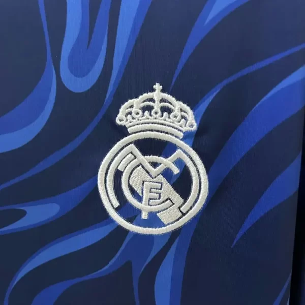 Real Madrid 2025-26 Training Jersey Fan Version 2 - Image 4