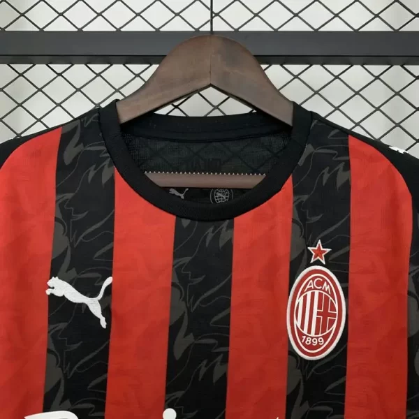 AC Milan 2025-26 Home Jersey Fan Version - Image 4