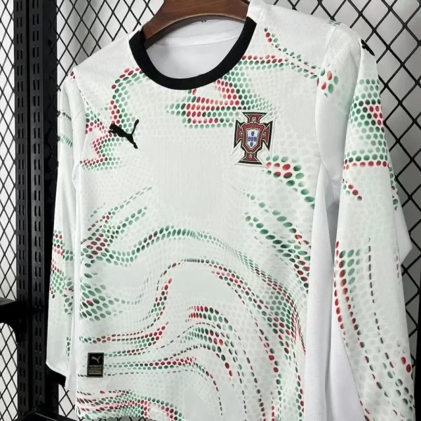 Portugal 2025-26 Away Long Sleeves Kids Kit - Image 4