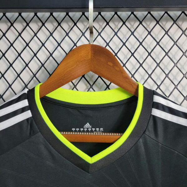 Real Madrid 2010-11 Away Long Sleeve Retro Jersey - Image 6