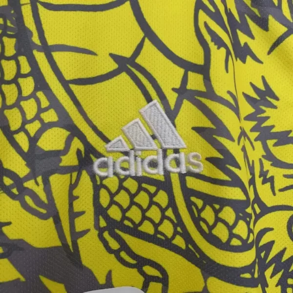 Real Madrid 2025-26 Special Edition Jersey Fan Version 3 - Image 6