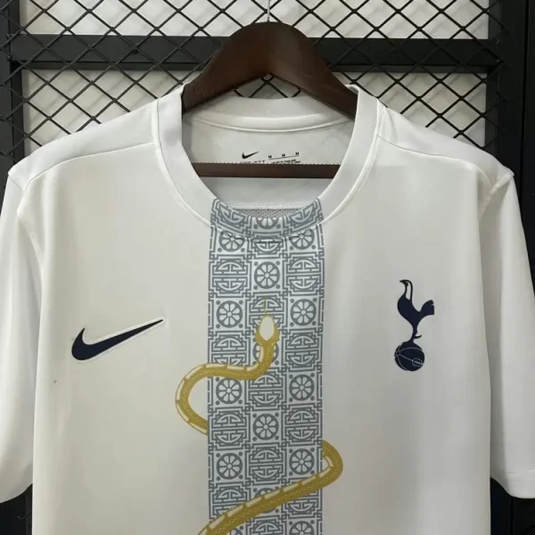 Tottenham Hotspur 2025-26 Training Jersey Fan Version - Image 6