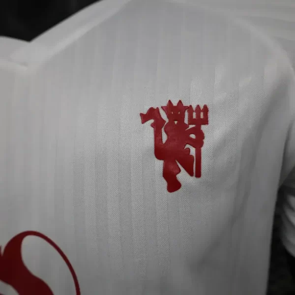 Manchester United 2025-26 Co-Branded Jersey Player Version 2 - Image 7