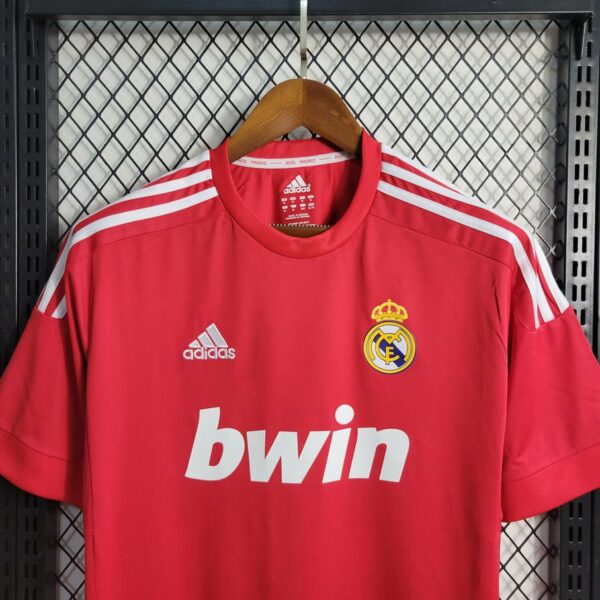 Real Madrid 2011-12 Third Away Retro Jersey - Image 7