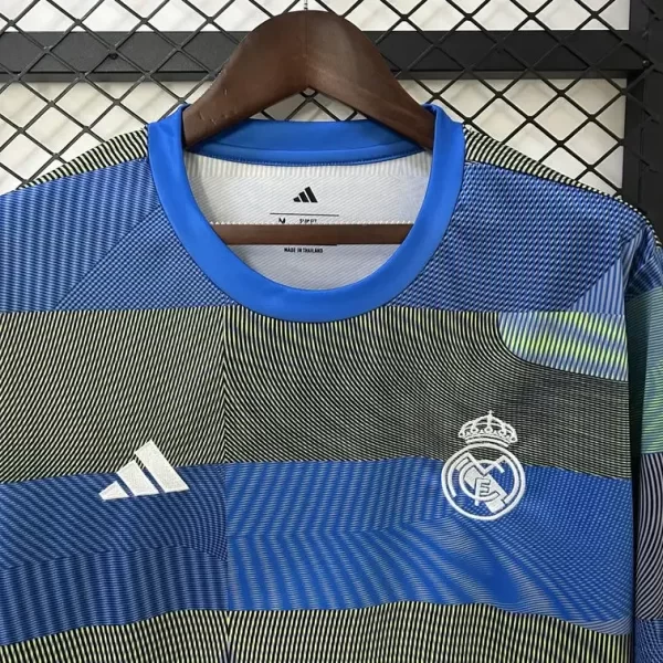 Real Madrid 2025-26 Training Jersey Fan Version 3 - Image 7