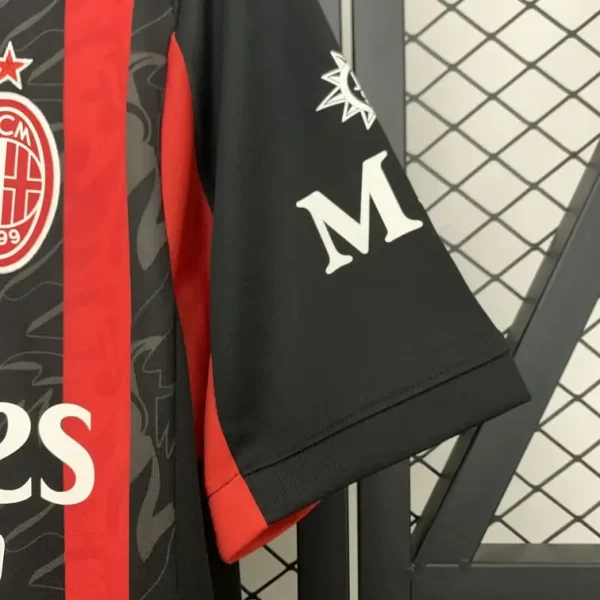 AC Milan 2025-26 Home Jersey Fan Version - Image 7