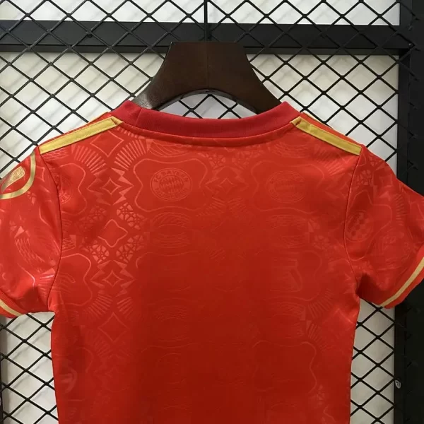 Bayern Munich 2025-26 125th Anniversary Kids Kit - Image 8