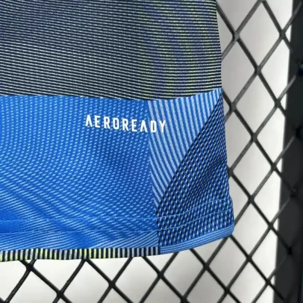Real Madrid 2025-26 Training Kids Kit - Image 8