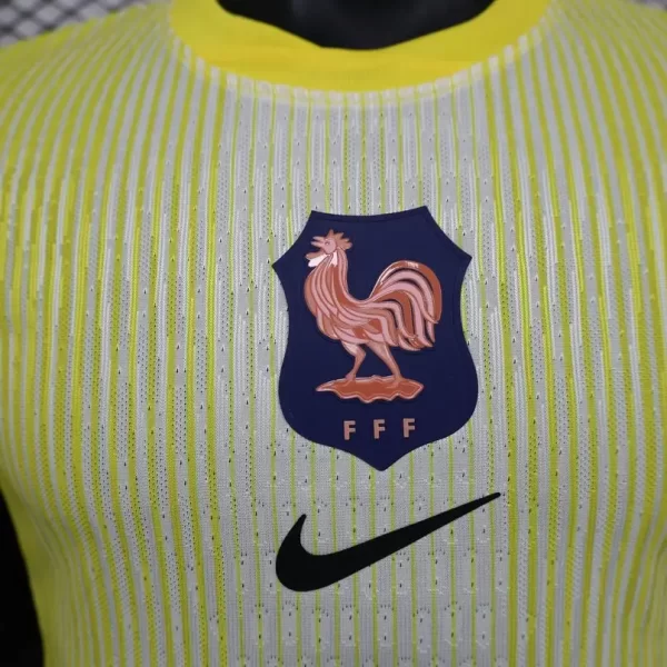 France 2025-26 Goalkeeper Jersey Player Version - Image 9