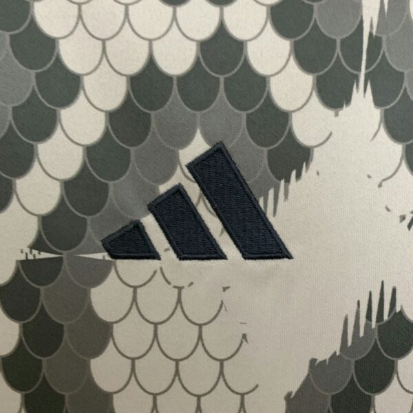Bayern Munich 2025-26 Special Edition Jersey Fan Version 1 - Image 3
