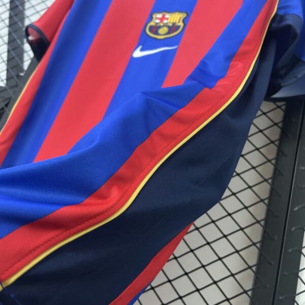Barcelona 2001-02 Home Retro Jersey - Image 3