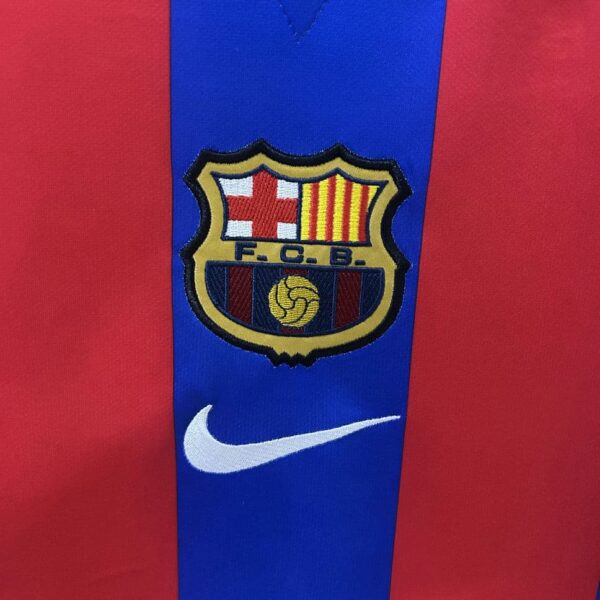 Barcelona 2001-02 Home Retro Jersey - Image 6