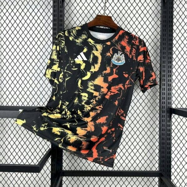 Newcastle United 2025-26 Pre-Match Training Jersey