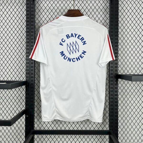 Bayern Munich 2025-26 Leisure Jersey - Image 2