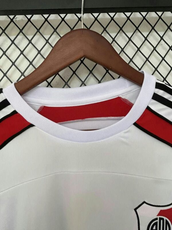 River Plate 2025-26 Pre-Match Training Jersey - Image 3
