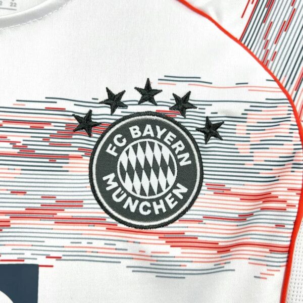 Bayern Munich 2025-26 Away Kids Kit - Image 4