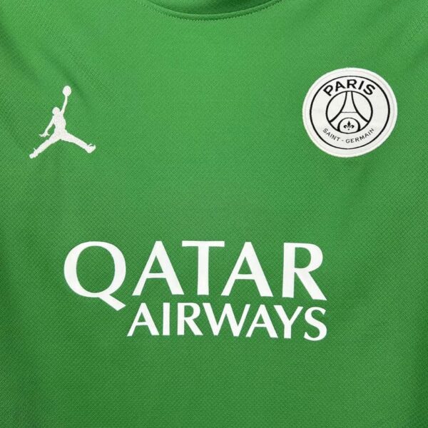 Paris Saint-Germain 2025-26 Green Goalkeeper Long Sleeves Jersey - Image 4