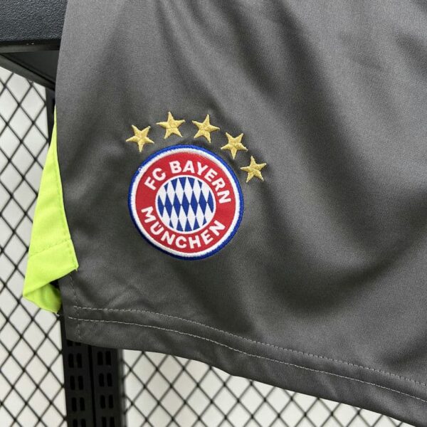 Bayern Munich 2025-26 Black Goalkeeper Kids Kit - Image 5