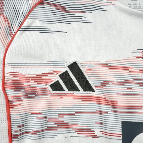 Bayern Munich 2025-26 Away Kids Kit - Image 5