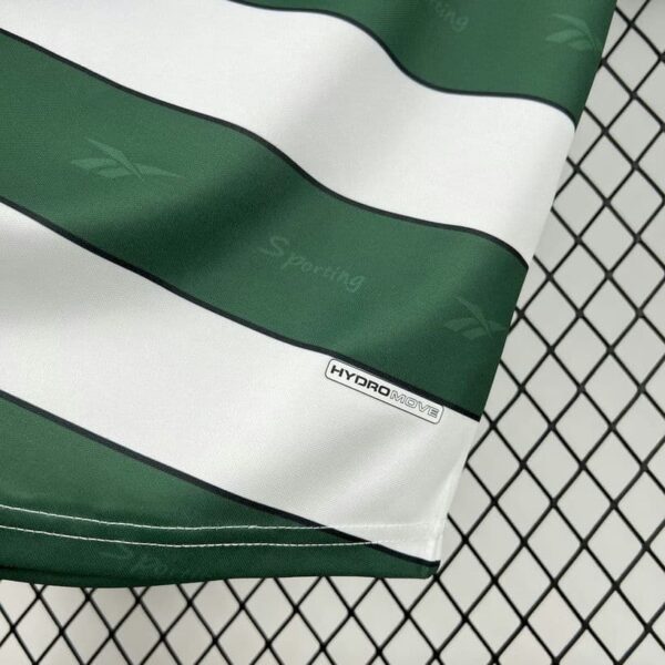 Sporting Lisbon 2000-01 Home Retro Jersey - Image 5