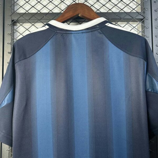 Newcastle United 2005-06 Away Retro Jersey - Image 5