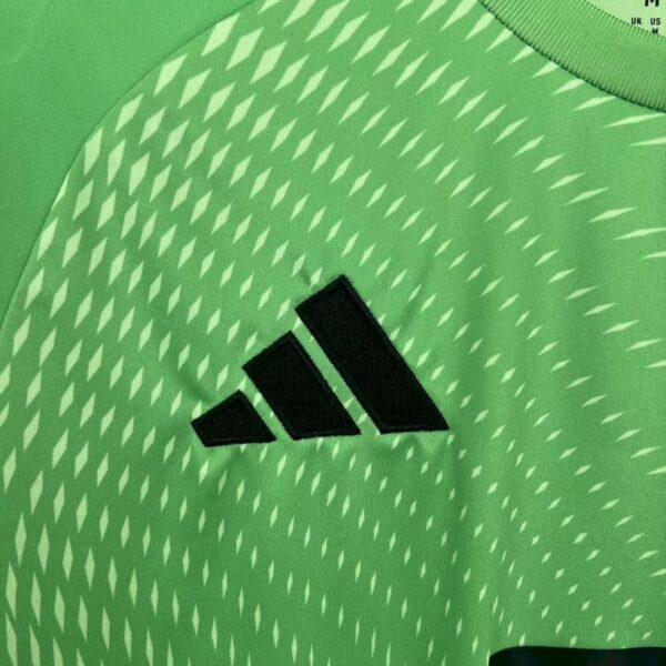 Bayern Munich 2025-26 Green Goalkeeper Jersey - Image 6