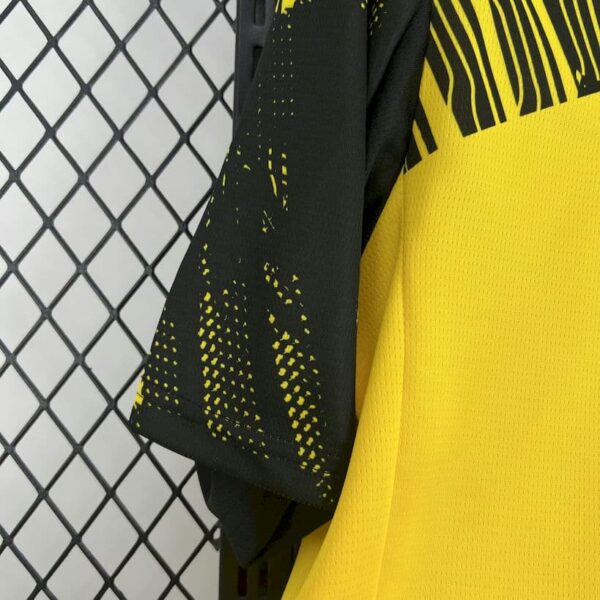 Borussia Dortmund 2025-26 Home Jersey Fan Version - Image 6