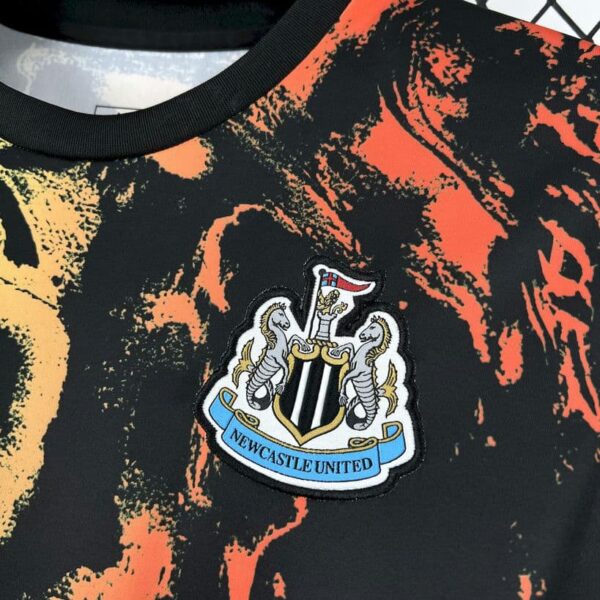Newcastle United 2025-26 Pre-Match Training Jersey - Image 6