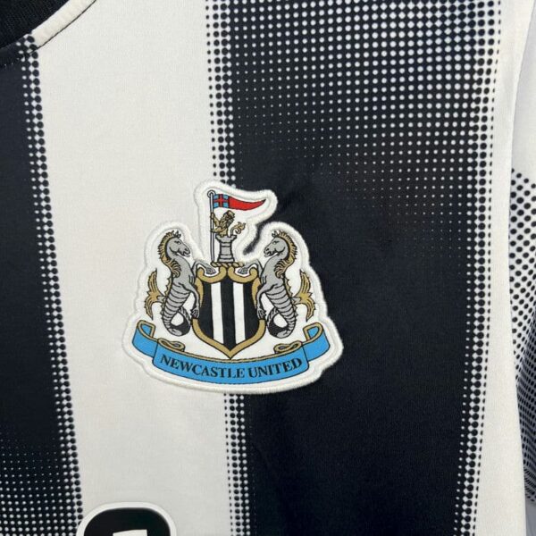 Newcastle United 2025-26 Home Jersey Fan Version - Image 7